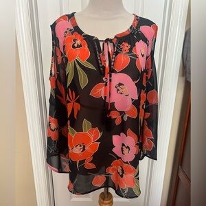 Black Rainn Women’s sheer, cold should blouse XL